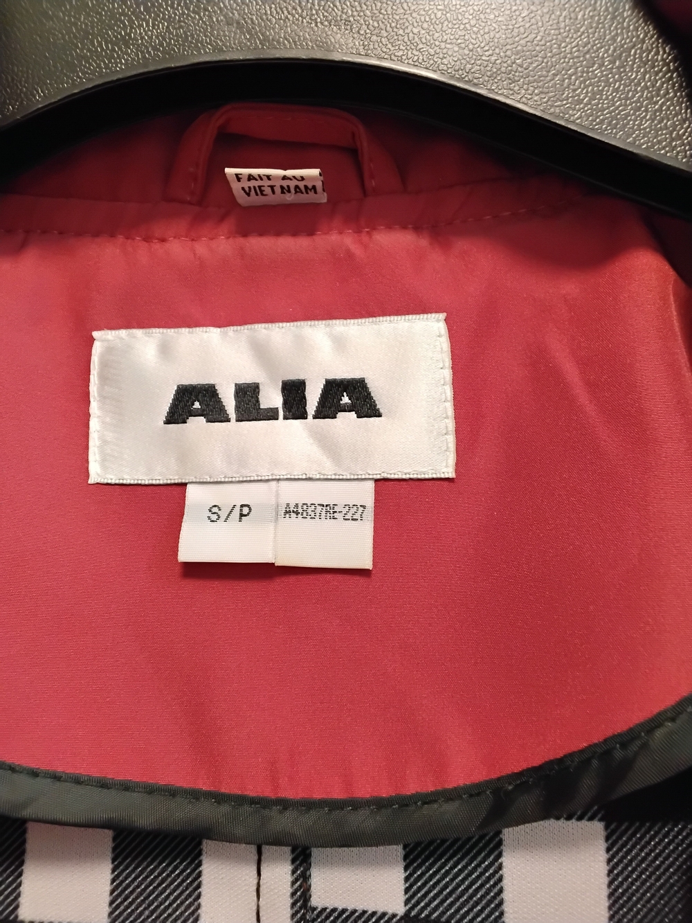 Alia Raspberry Zip-Front Water Resistant Jacket With Hood Size S - Picture 5 of 6